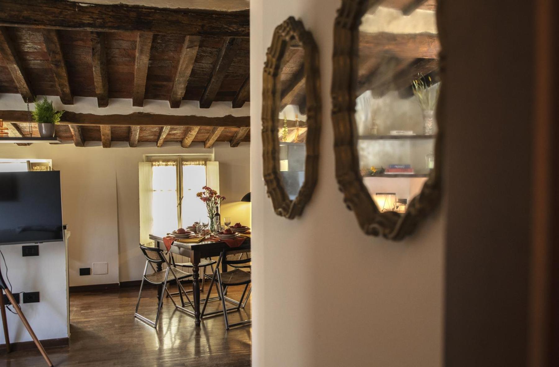 La Mansardina Beccheria Central Apartment 1 Double Bedroom, 1 Sofa Bed Lucca Exterior foto