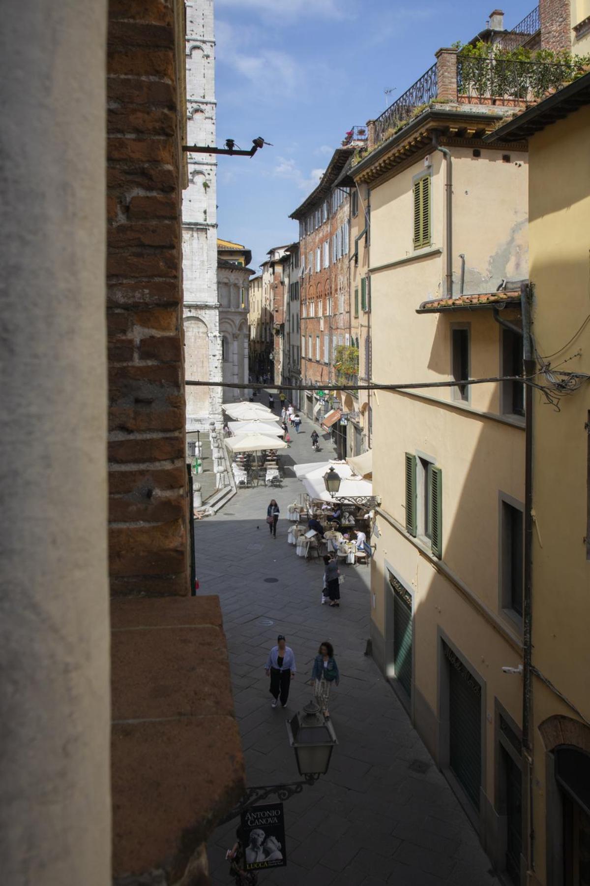 La Mansardina Beccheria Central Apartment 1 Double Bedroom, 1 Sofa Bed Lucca Exterior foto